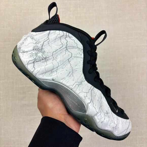 ? Tekken 8 x Nike Air Foamposite One “Jin Kazama” 7.5M